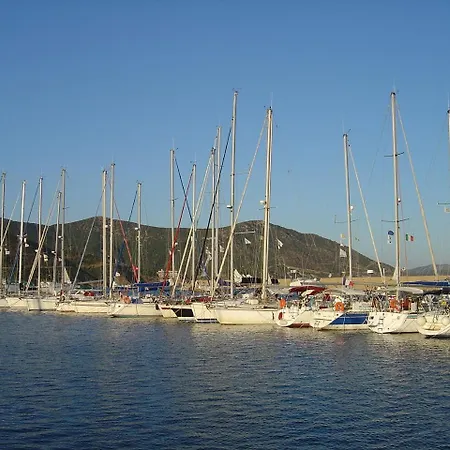 Oda ve Kahvaltı Sa Tuerra 3*